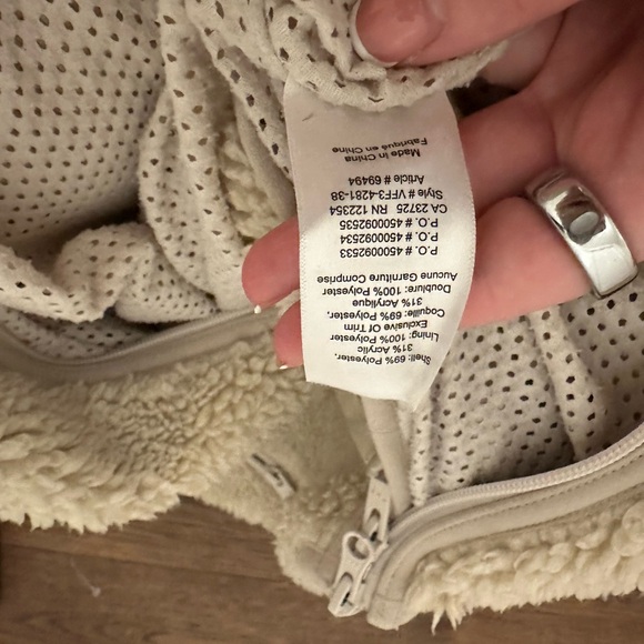 TNA Swann Oversized Tan Sherpa Zipup XXS - Picture 6 of 7